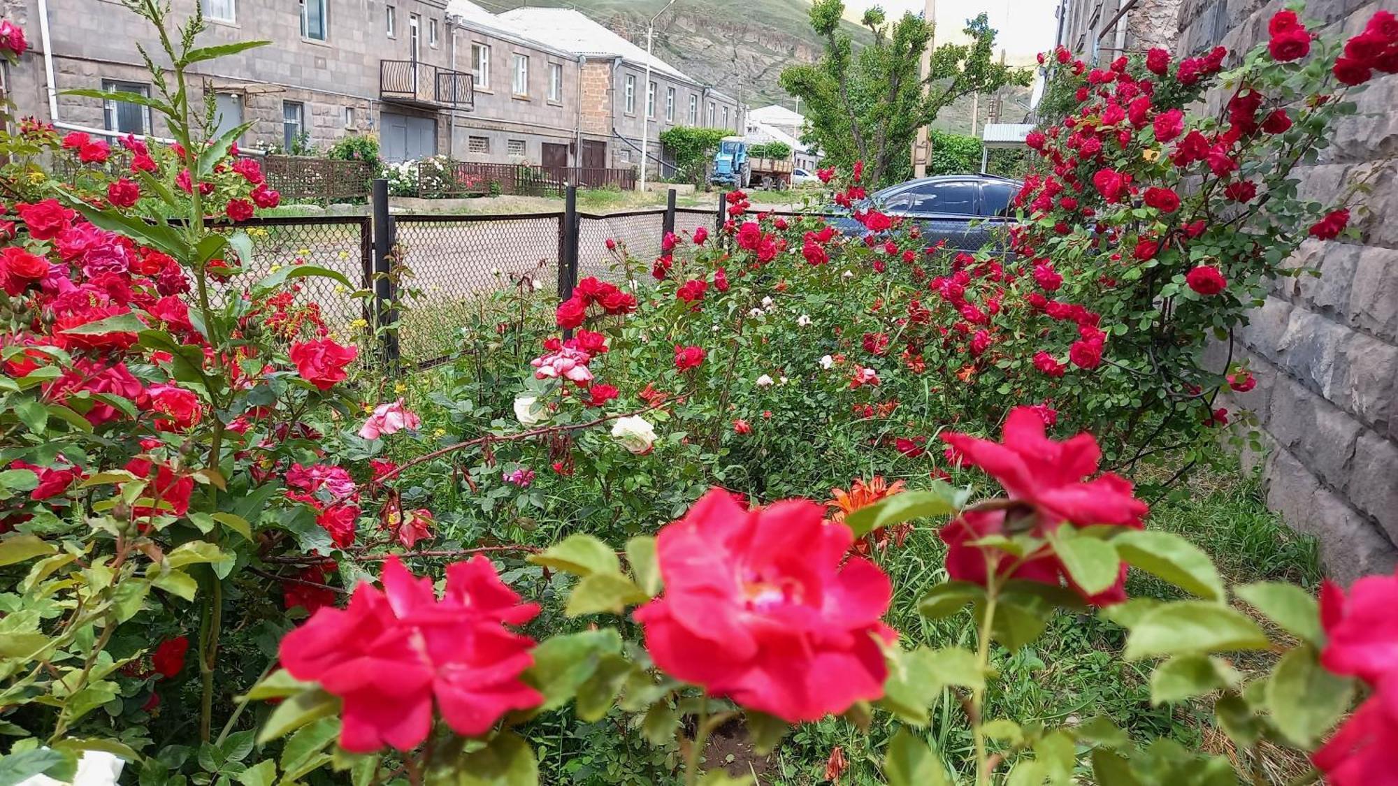 Baleni Apartment Sisian Bagian luar foto